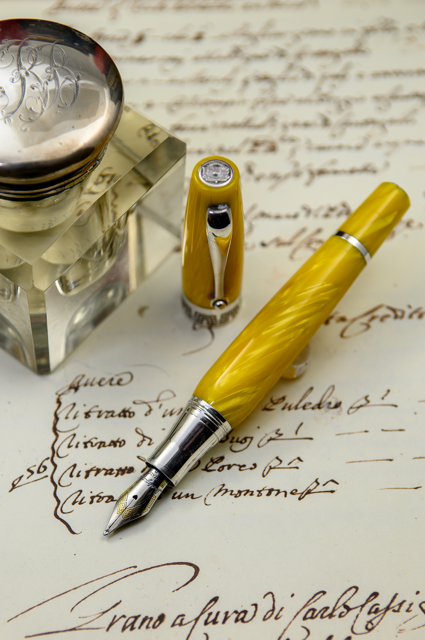 Montegrappa Miya Argento Yellow Celluloid